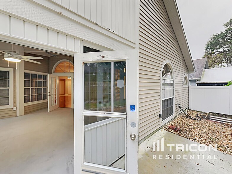 Building Photo - 1425 Walden Oaks Pl