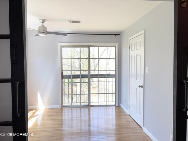 Building Photo - 5-6-6 Atlanta Ct