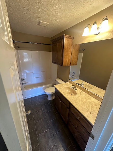 Building Photo - 4402 Sanderson Ln