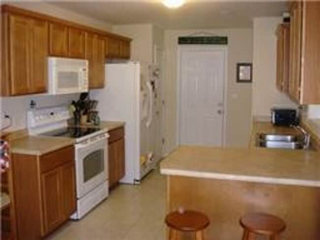 Building Photo - 3128 Brook Hill Dr