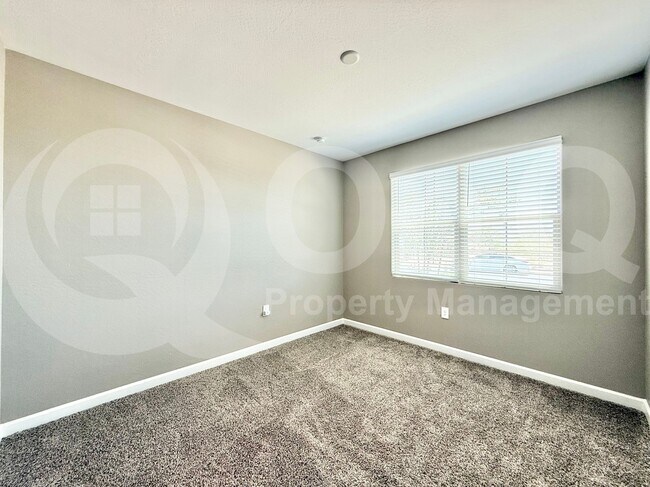 Building Photo - 30932 W Verde Ln