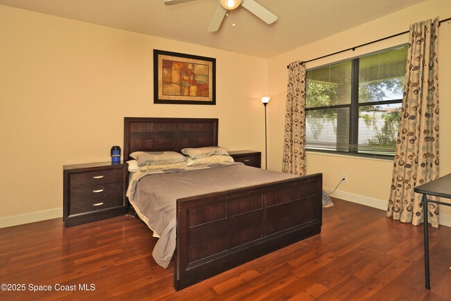 Building Photo - 1185 Talon Way