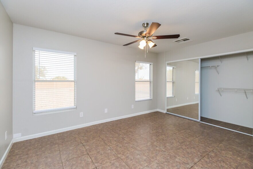 Building Photo - 28674 N Opal Ct