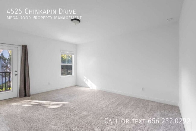 Building Photo - 4525 Chinkapin Dr