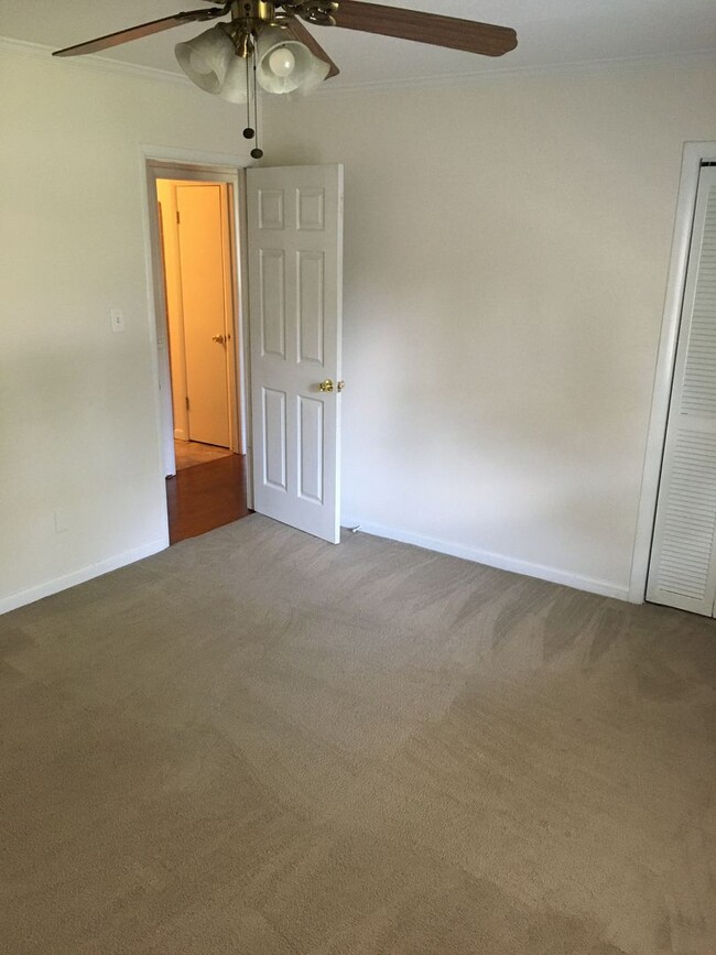 Building Photo - 3/2 House in Garden Lakes $1,395