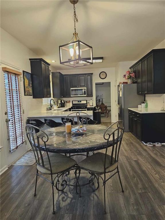 Building Photo - 997 Summer Forest Dr