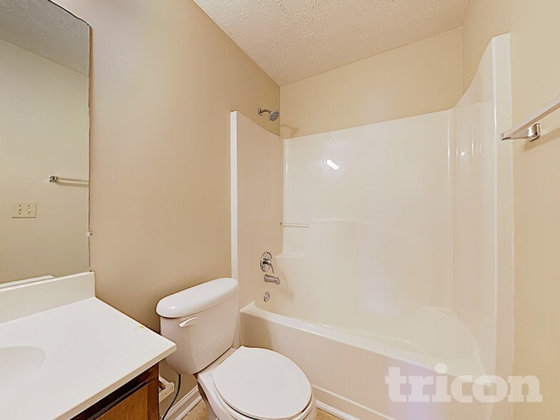 Building Photo - 3533 Fannin Dr