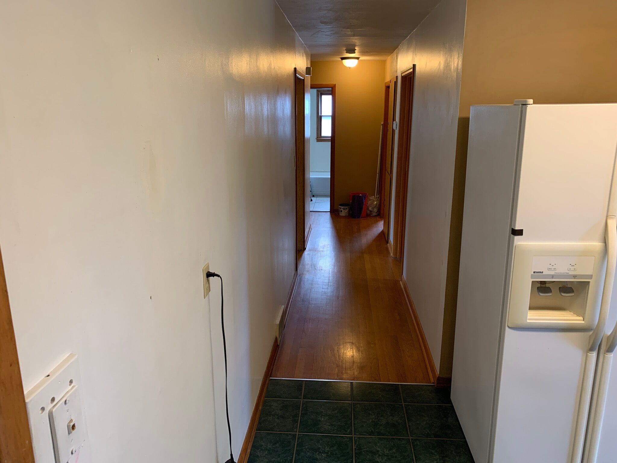 Building Photo - 2212 Cedar Acres Dr