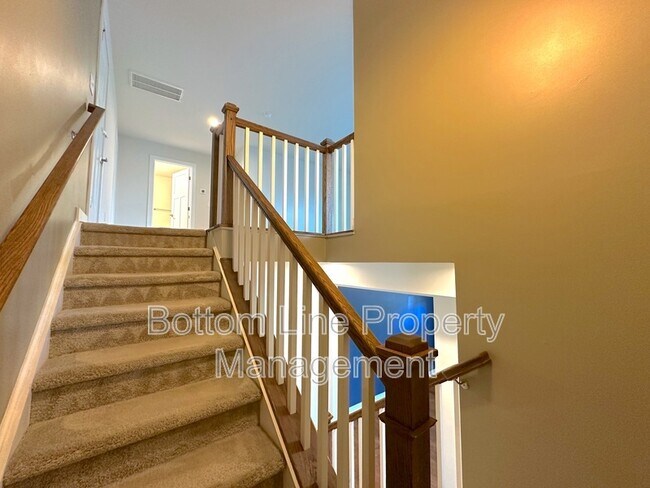 Building Photo - 5087 Crabapple Ln