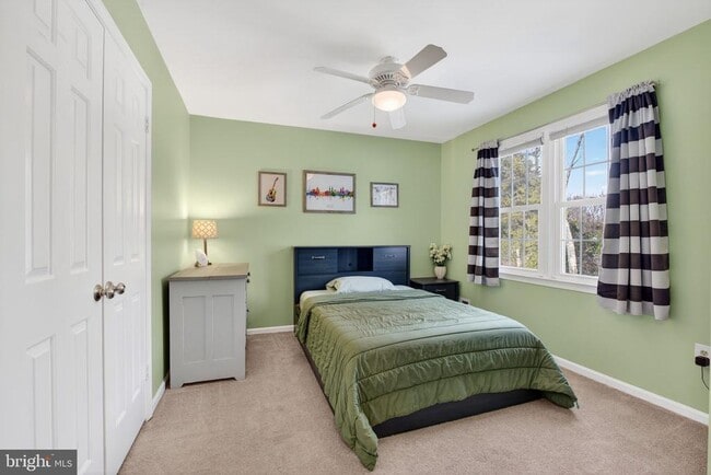 Building Photo - 11922 Holly Spring Dr