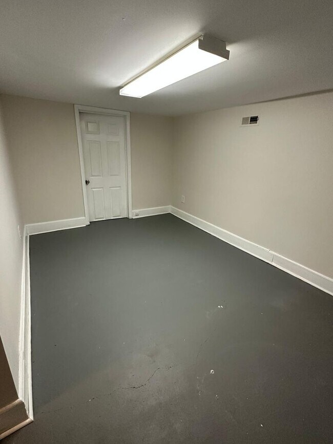 Building Photo - 4801 Cordelia Ave