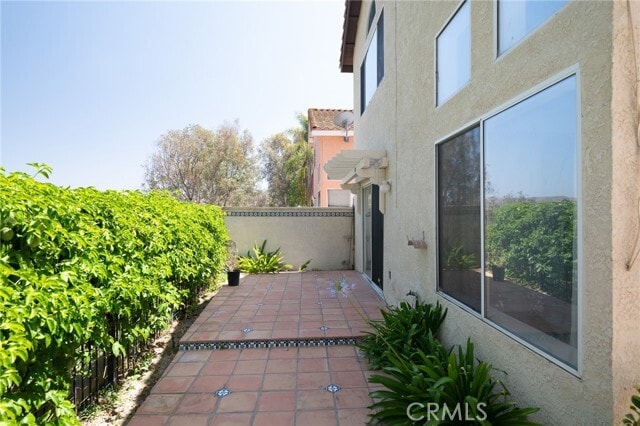 Building Photo - 15689 Ladera Vista Dr