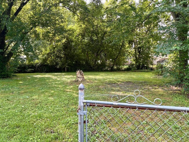Building Photo - 1218 Burnwick Ct