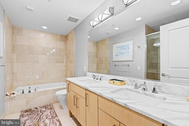 Building Photo - 7171 Woodmont Ave