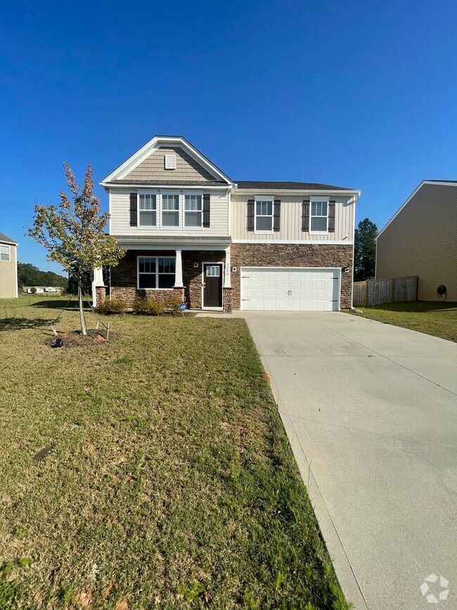 Building Photo - Lovely 4 Bedroom 2.5 Bath in Spartanburg!!