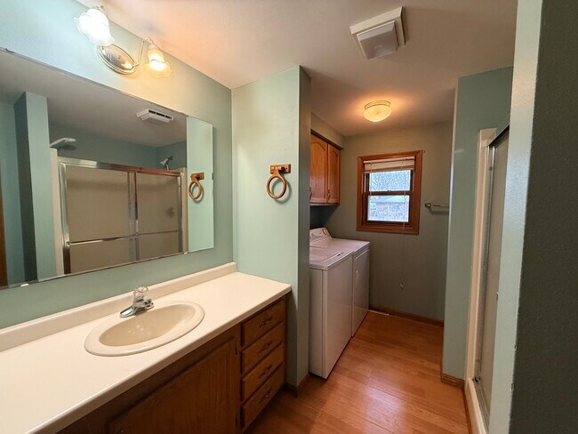 Building Photo - 303 W Pieronnet St