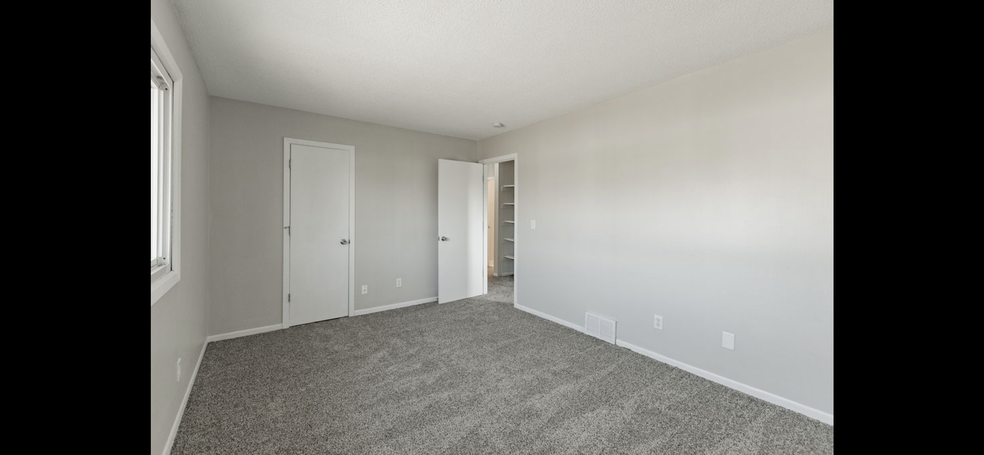 Building Photo - 6406 83rd Ct N