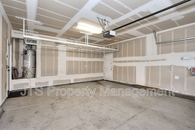 Building Photo - 4086 Pinoche Peak Way