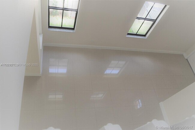 Building Photo - 6930 NW 106th Ave