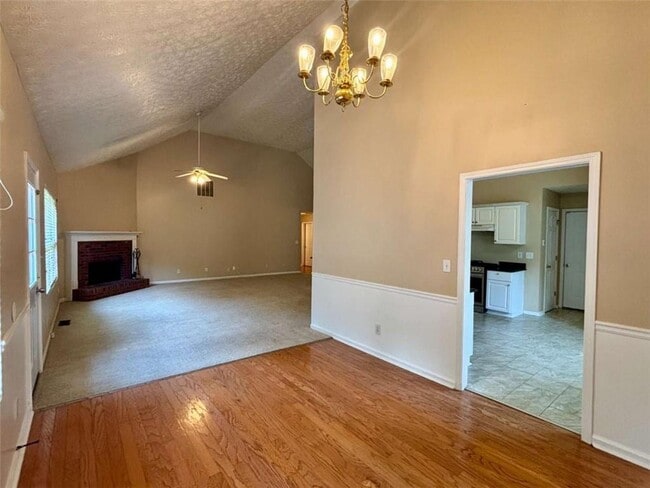 Building Photo - 540 Chandon Way