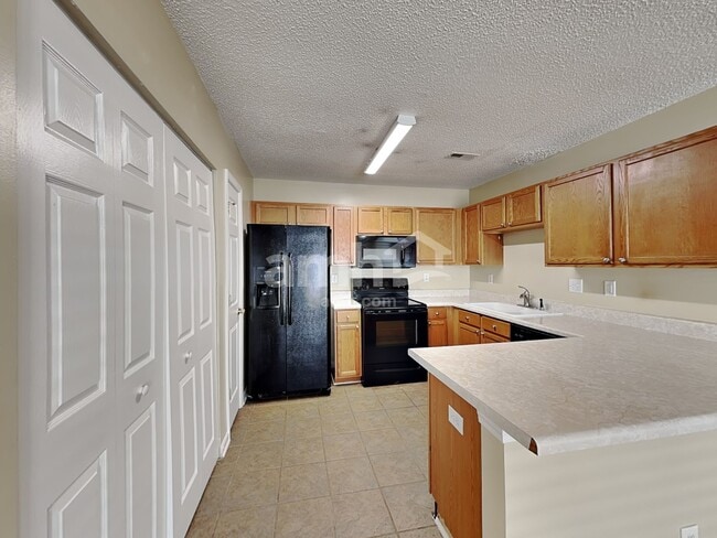 Building Photo - 3052 Teton Dr