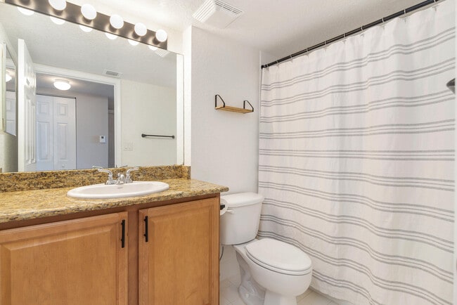 Building Photo - 1801 N Flagler Dr