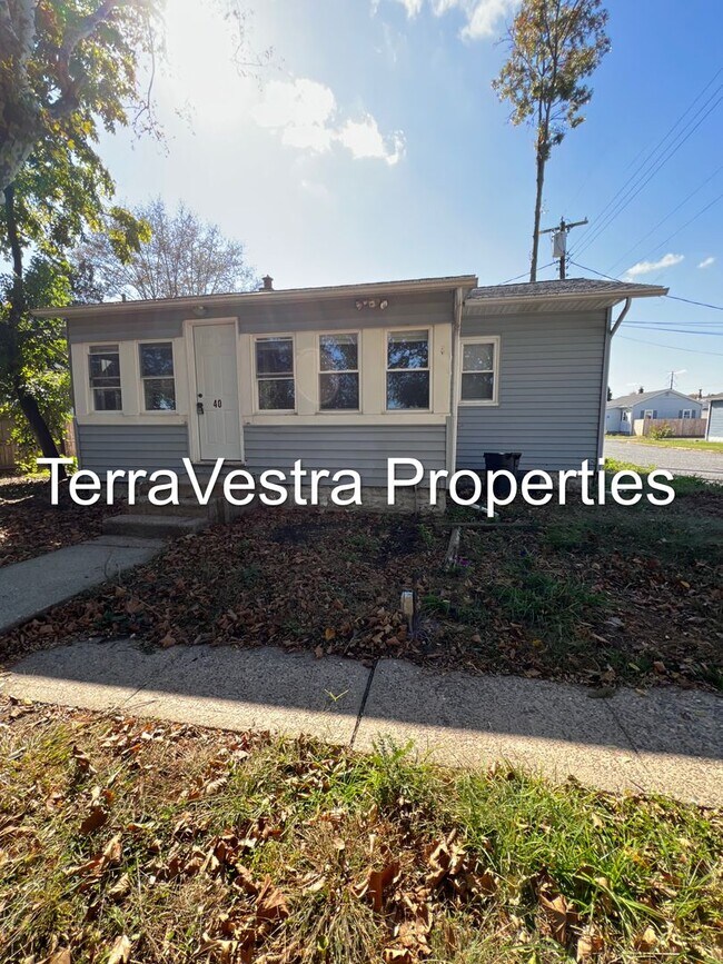 Building Photo - 3 Bed Single Family in Deepwater! Eligible...