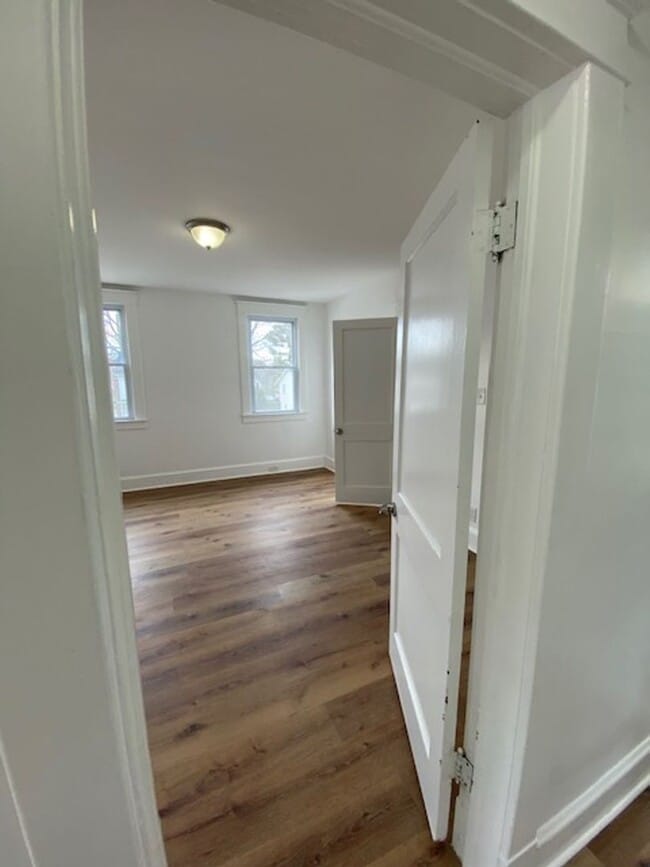 Building Photo - Gorgeous Parkville 3bd/3ba with 4th bd in Fin Bsmt. CAC! W/D! More! Available 5/15