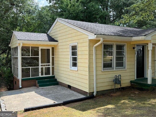 Building Photo - 130 Westover Dr