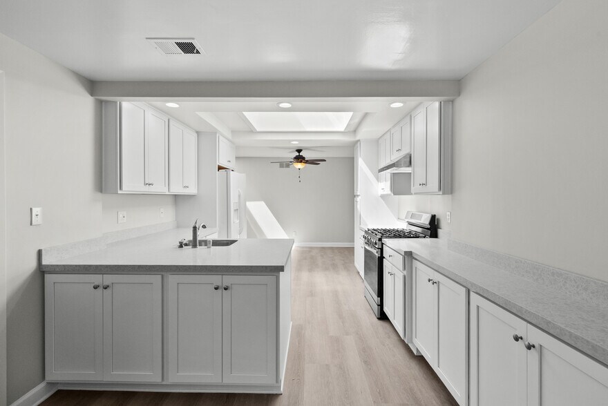 Building Photo - 26851 Oak Branch Cir