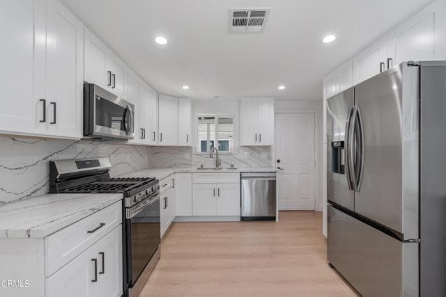 Building Photo - 1206 Tamarind Ave