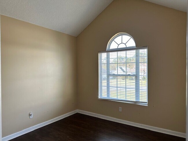 Building Photo - 4 Bedroom in Whispering Pines