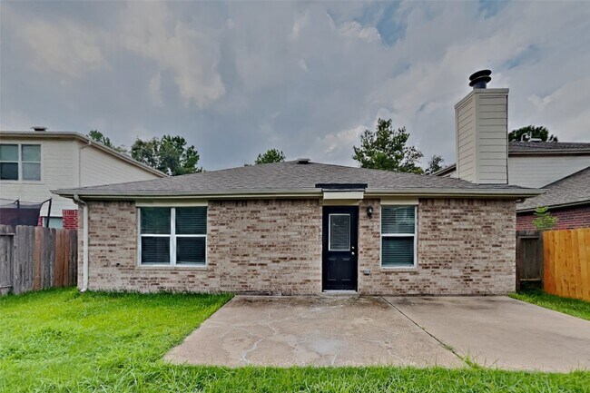 Building Photo - 17330 Shadow Ledge Dr