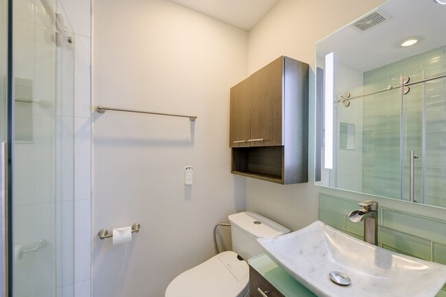 Building Photo - Modern End-Unit Townhome with Garage + Outdoor Space in SE DC