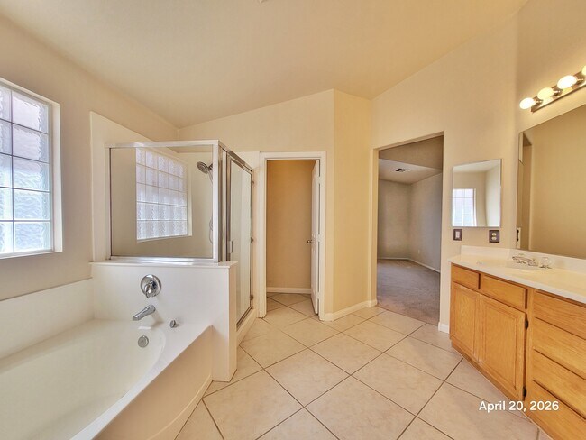 Building Photo - 9045 San Marin St