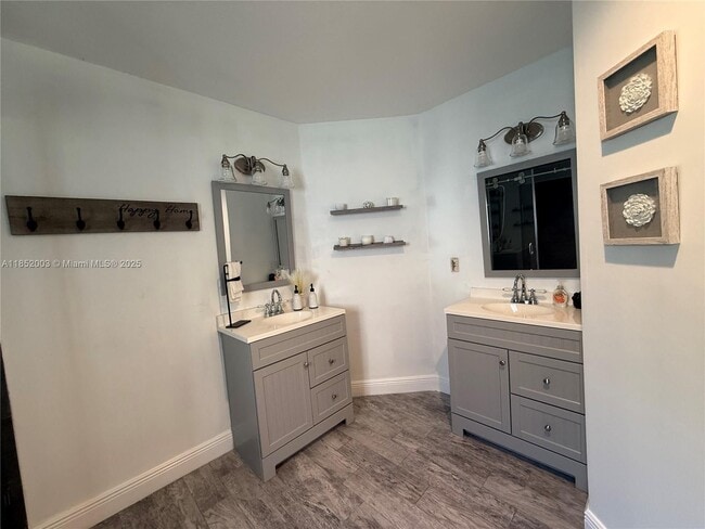 Building Photo - 4041 SW 148th Pl