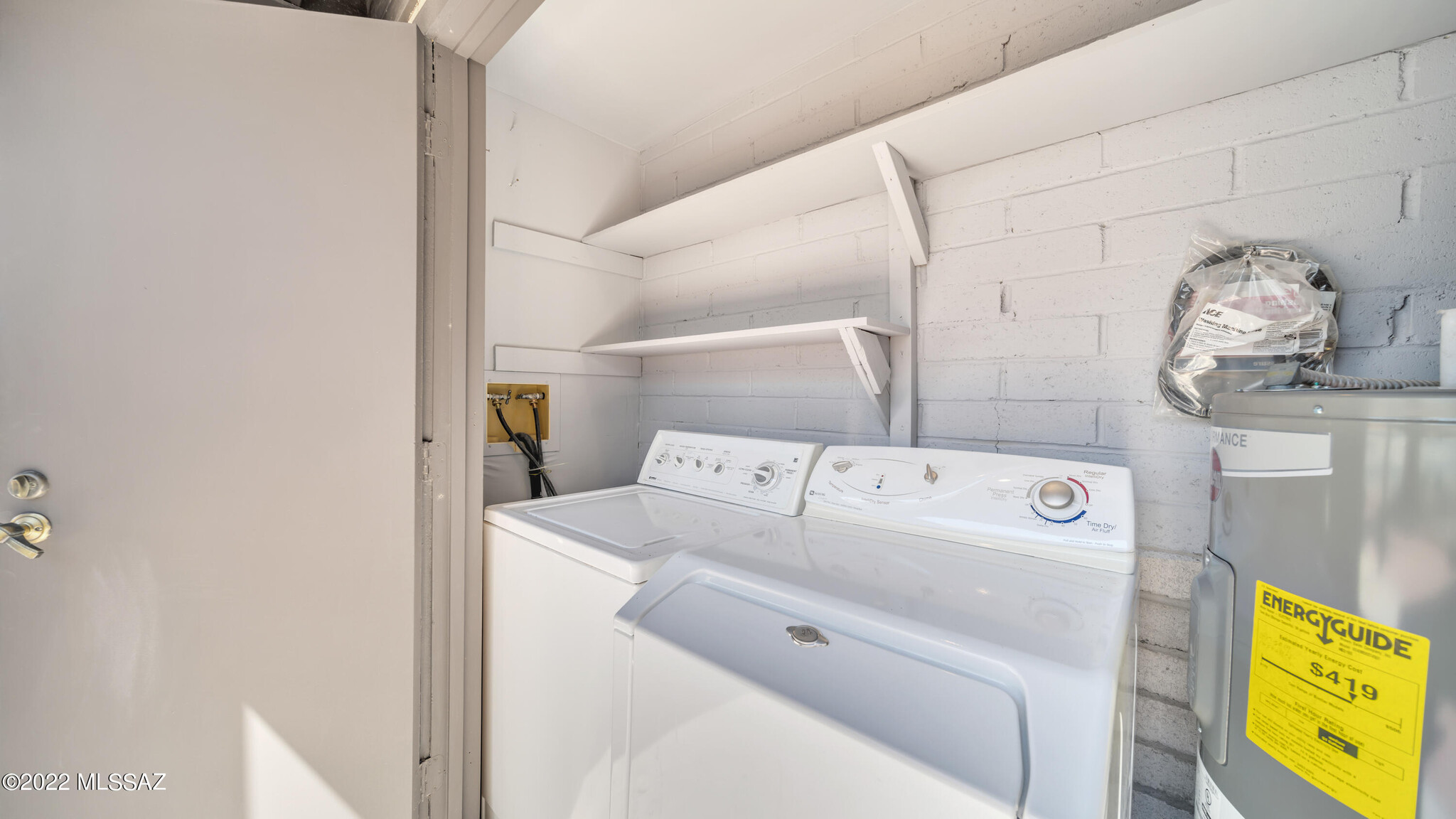 washer dryer - 394 N Calle del Chancero