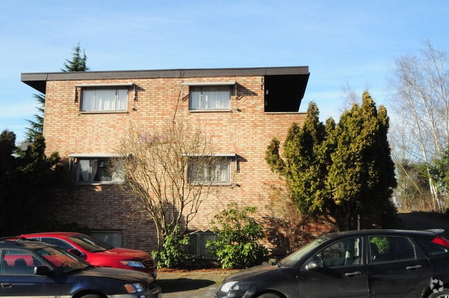 Building Photo - 8257 Corliss