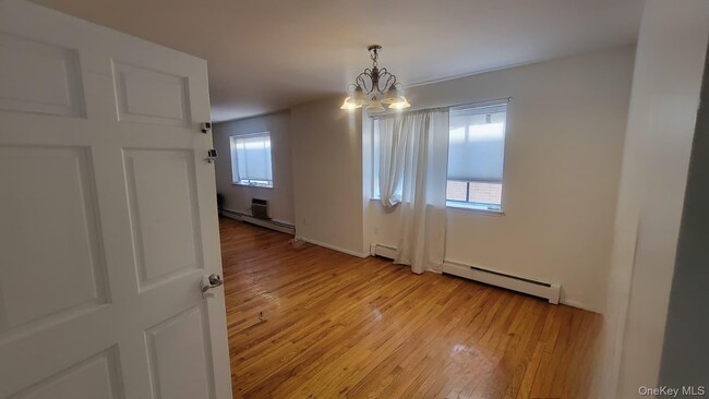 Building Photo - 6201 Spencer Terrace
