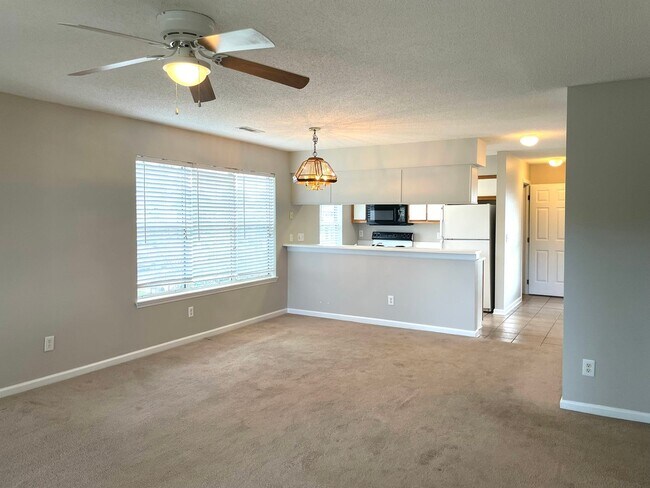 Building Photo - Available Now! 2 Bedroom, 2 Bath Condo at ...