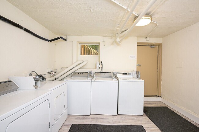 Floorplan - Queen Anne Court