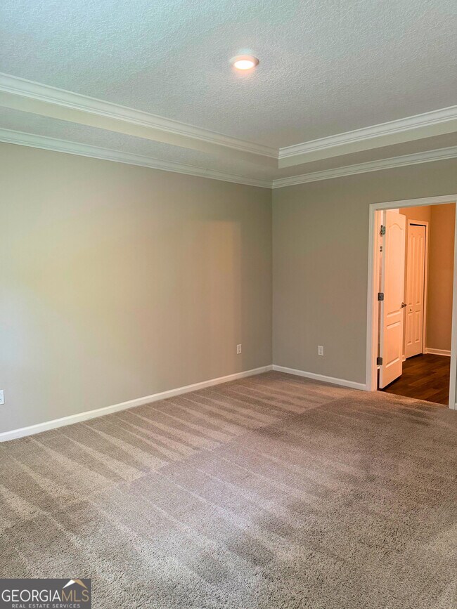 Building Photo - 206 Boatsman Way