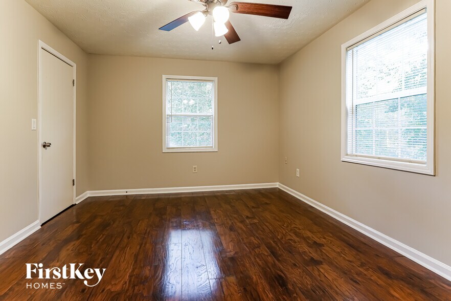 Building Photo - 1515 Trail Ridge Ct