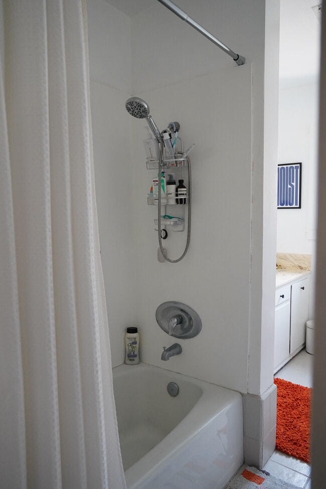 Building Photo - 3729 Boyce Ave