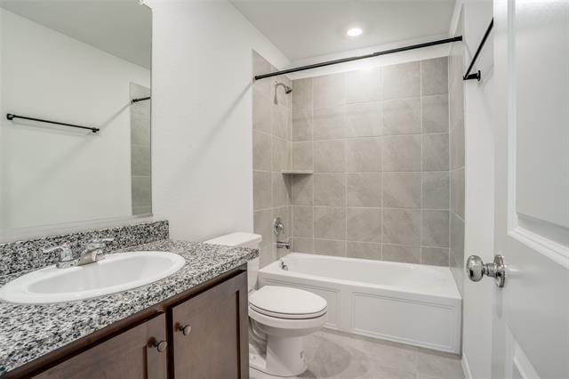 Building Photo - 14124 Calderwood St