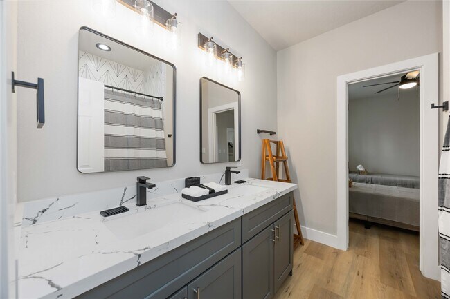 Building Photo - 2409 Dolly Wright St