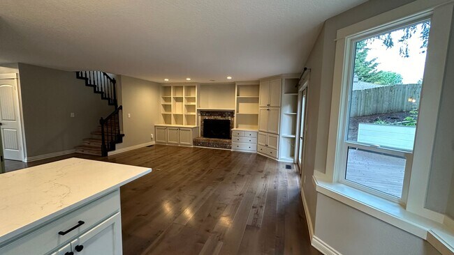 Building Photo - Exquisite 3 Bedroom, 3 Bath Home for Rent ...