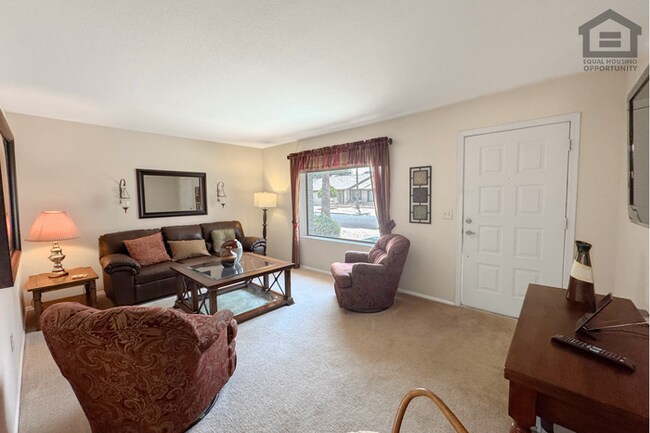 Building Photo - 1Bed/2Bath Furnished House in 55+ Age-Restricted Community in East Mesa!
