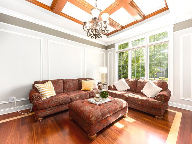 Building Photo - 2504 Skylane Dr