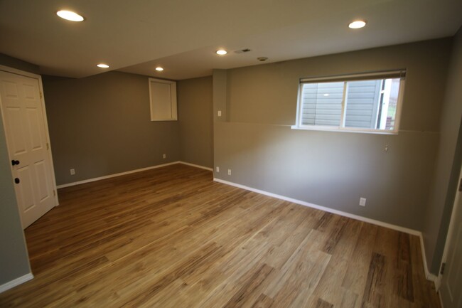 Building Photo - 19508 Highland Ridge Dr